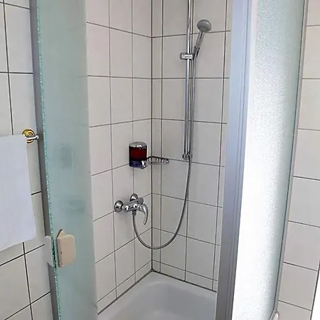 隆纳克酒店