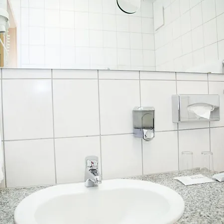 Lonac 3* Duisburgo